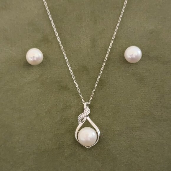 Freshwater Pearl Necklace & Stud Earrings Set 925 Sterling Silver NWT - Picture 1 of 3